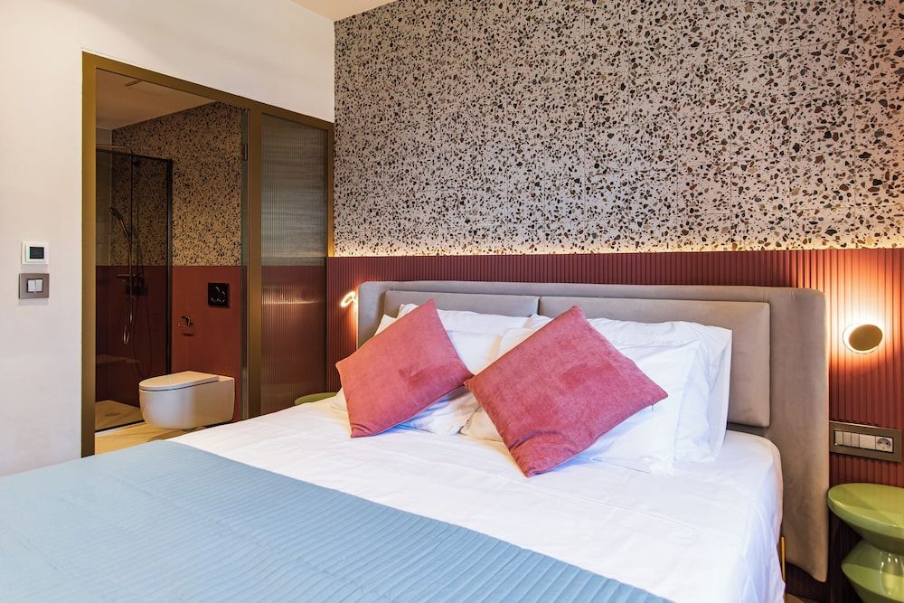 Standard Double Room, Garden View