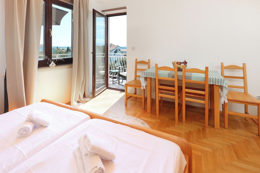 Kala Apartments Comfort Apartment, Balcony 8