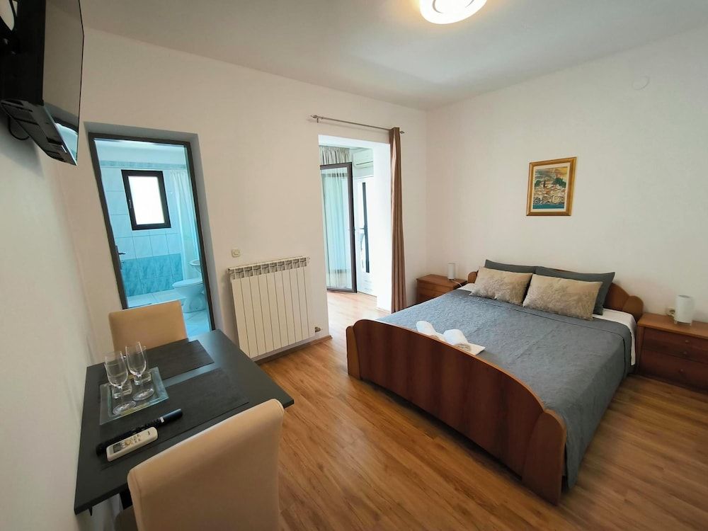 Double Room, Balcony