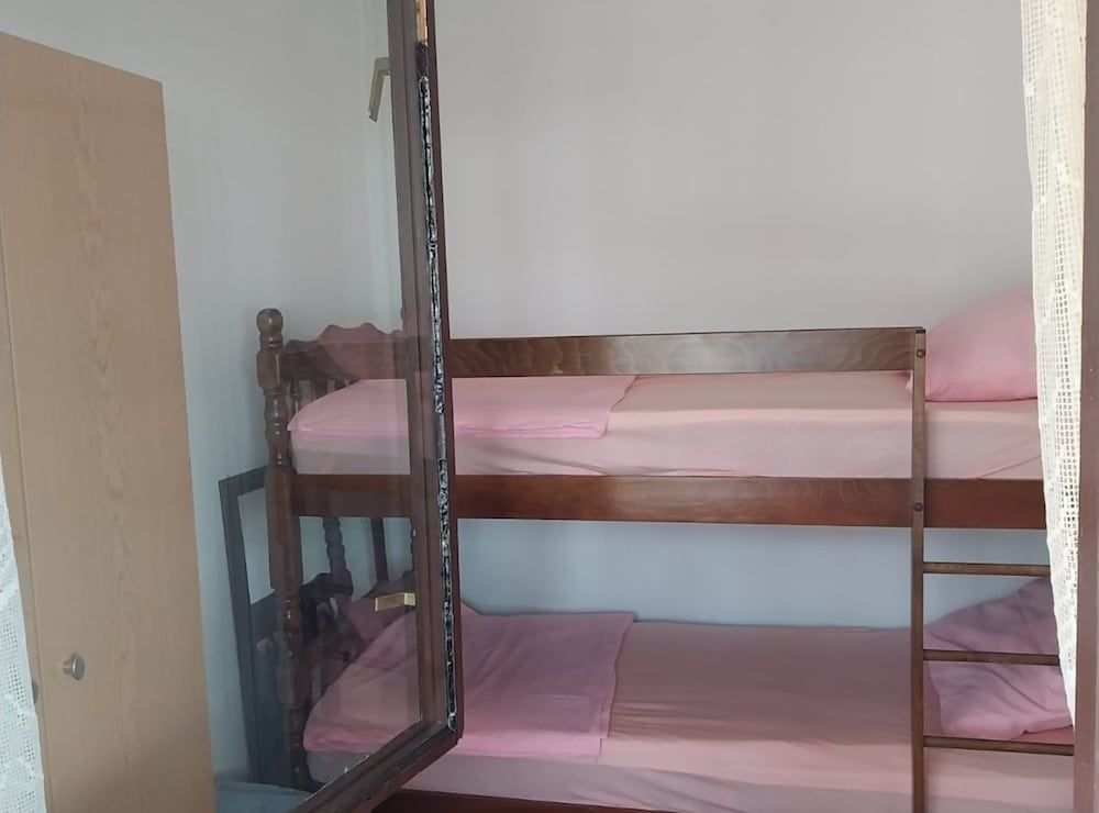 House (Holiday Home Marina - Two Bedroom Hol)
