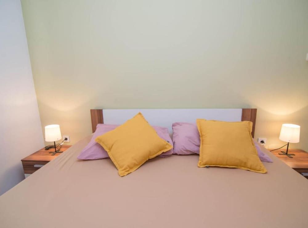 Apartments Bonic Apartment (2 Bedroom) 3