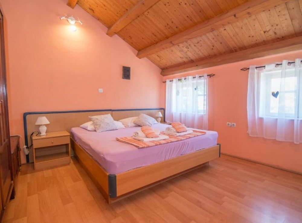 Apartments Bonic Apartment (2 Bedroom) 2