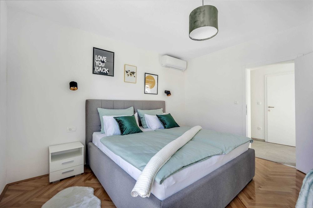 Apartment (Two Bedroom Apartment)