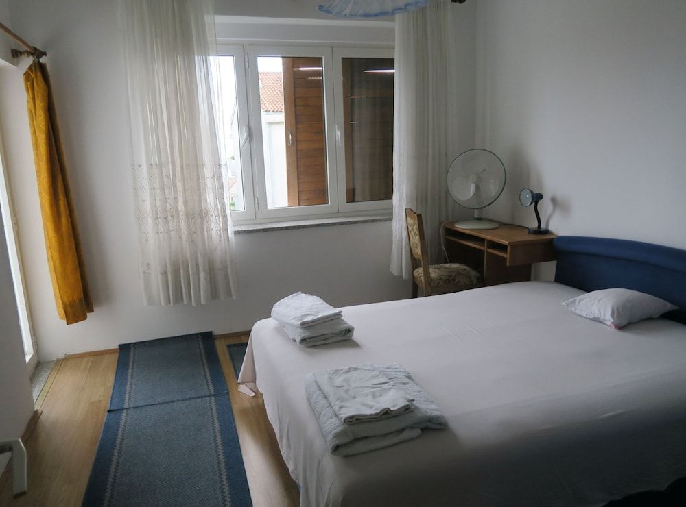 Apartment (Two Bedroom Apartment with Sea View a)