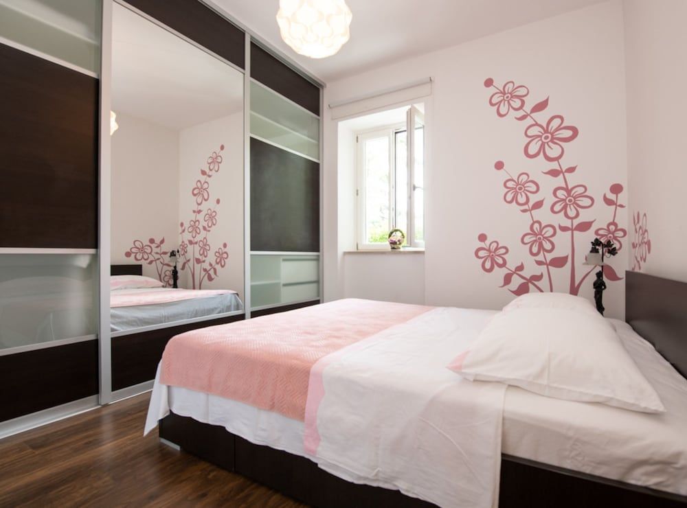 Apartment (Two Bedroom Apartment with Sea View)