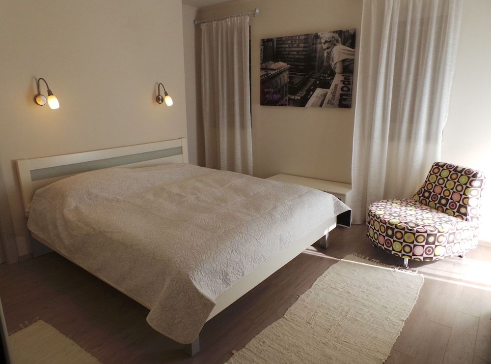 Apartment (One Bedroom Apartment with Balcony)