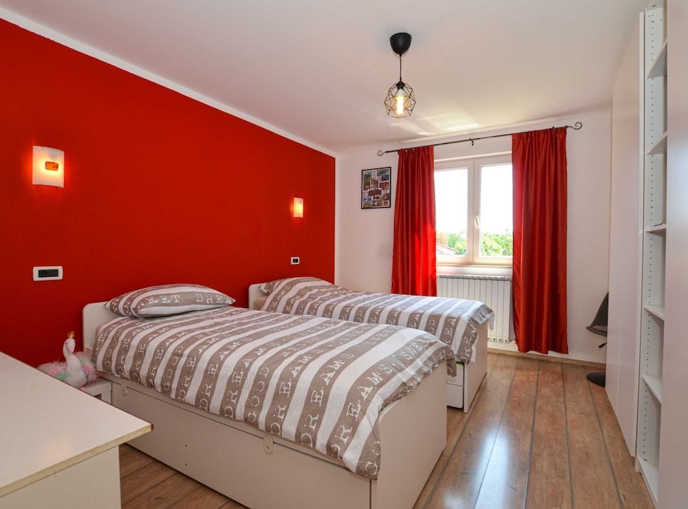 Apartment (Two Bedroom Apartment with Terrace)