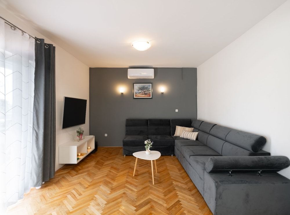 House (Three-Bedroom House)