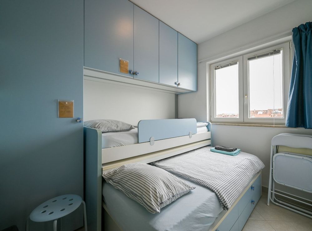 Apartment (Three Bedroom Apartment with Balcony)