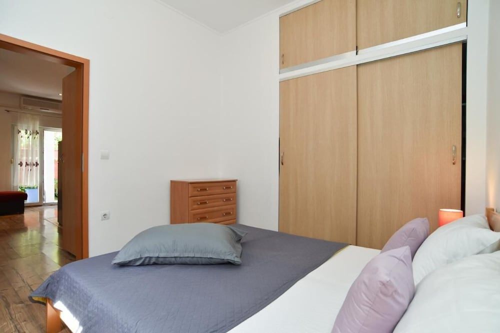 Apartment, 1 Bedroom, Patio, Pool View