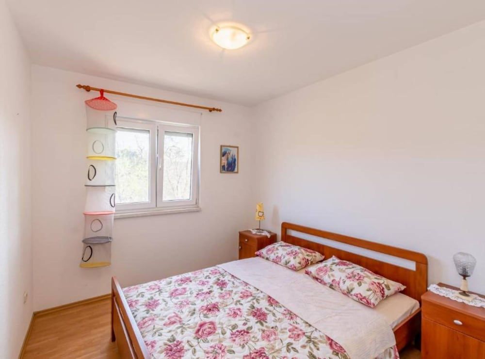 Apartment (One Bedroom Apartment with Balcony)