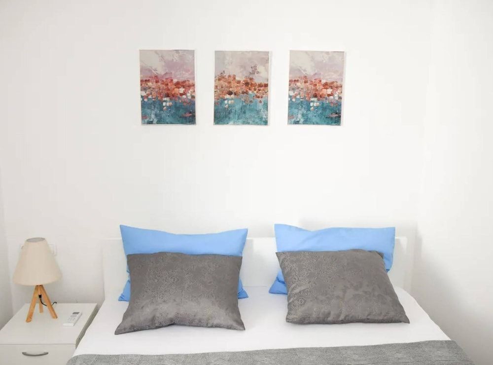 Apartment (Two Bedroom Apartment with Terrace)