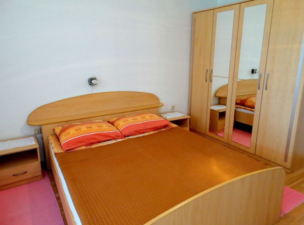 Apartment (One Bedroom Apartment with Sea View)