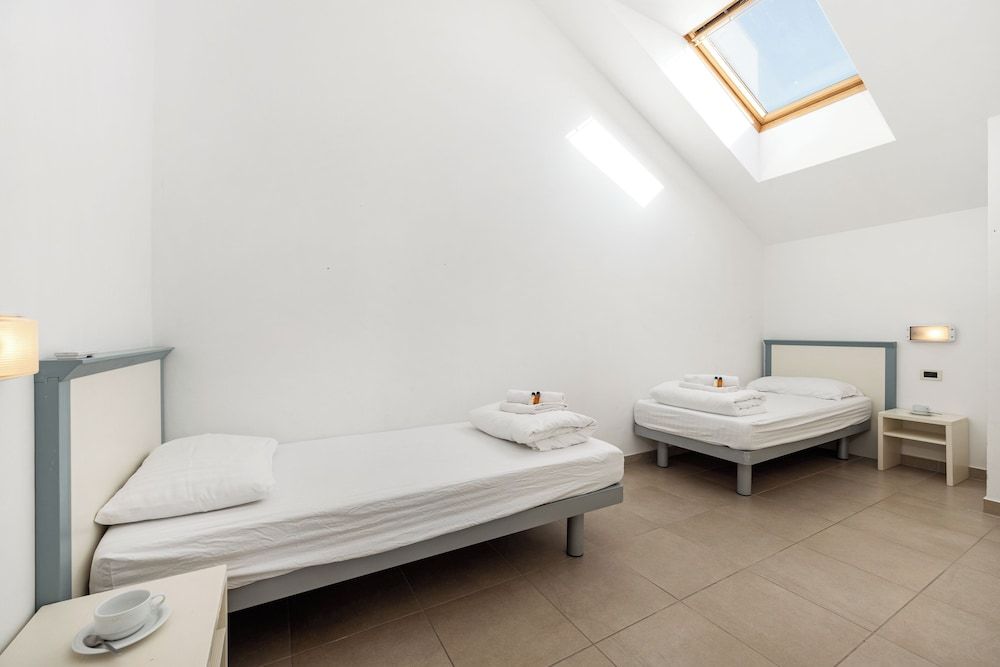 Superior Condo, 2 Bedrooms, Balcony