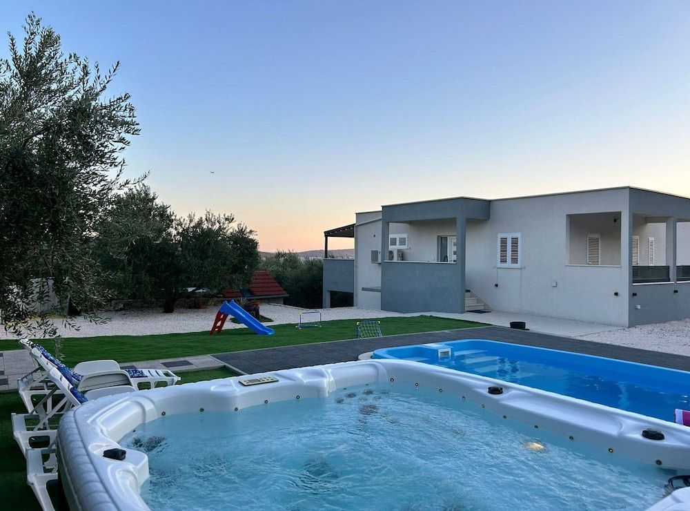 Bright and Tranquil Holiday Home With Pool