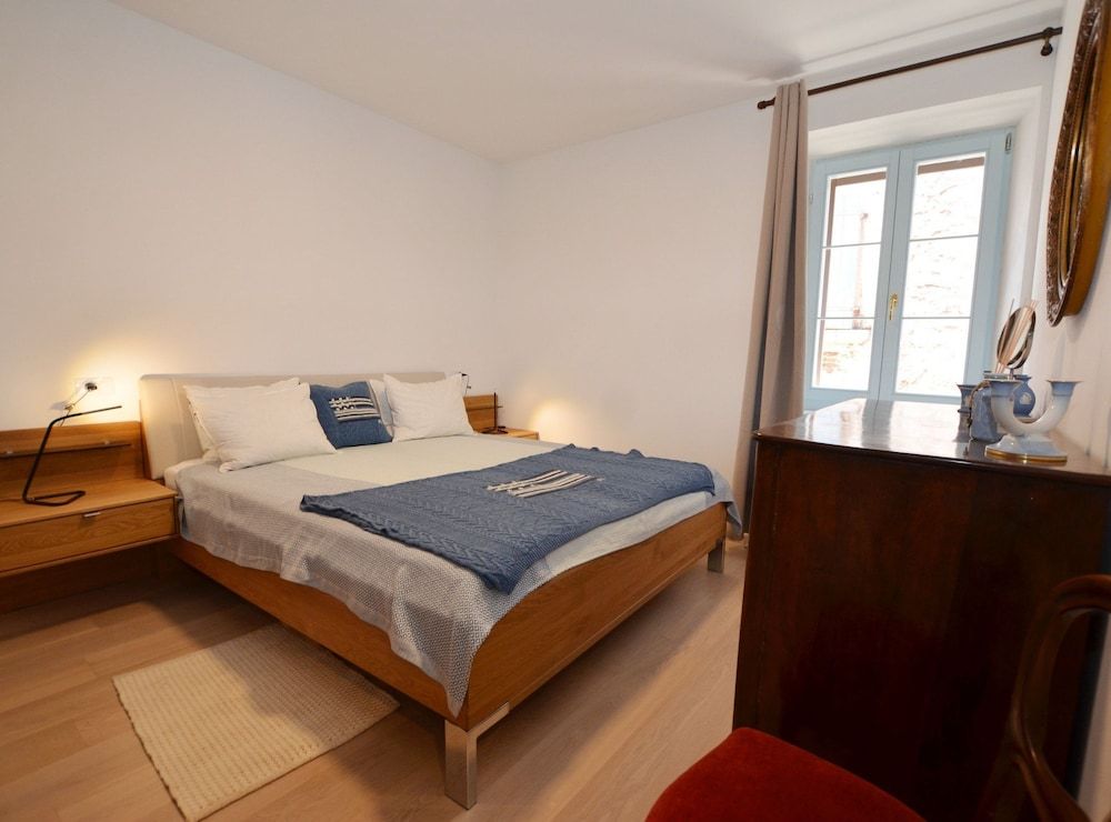 Apartment (One Bedroom Apartment with Sea View)