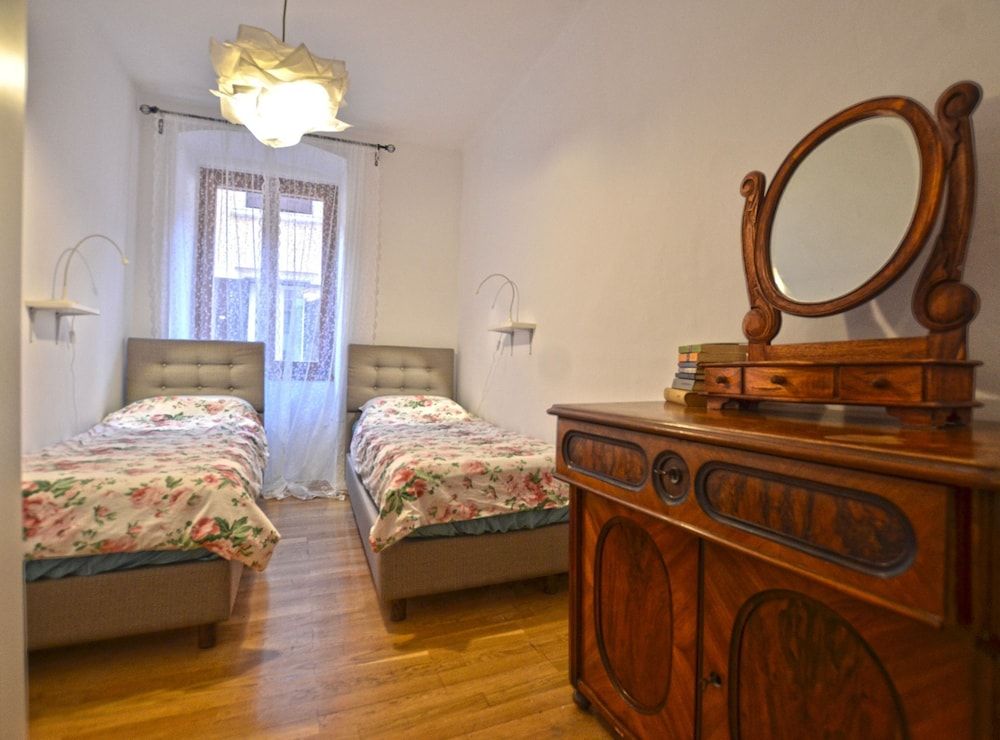 Apartment (One Bedroom Apartment)