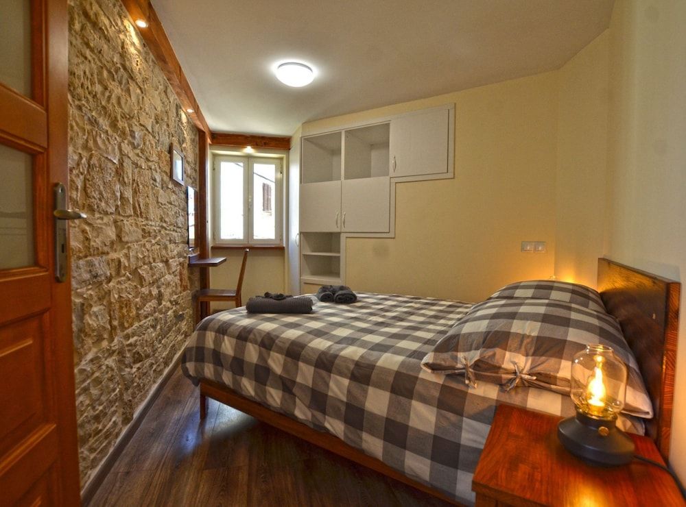 Apartment (Classic One Bedroom Apartment)