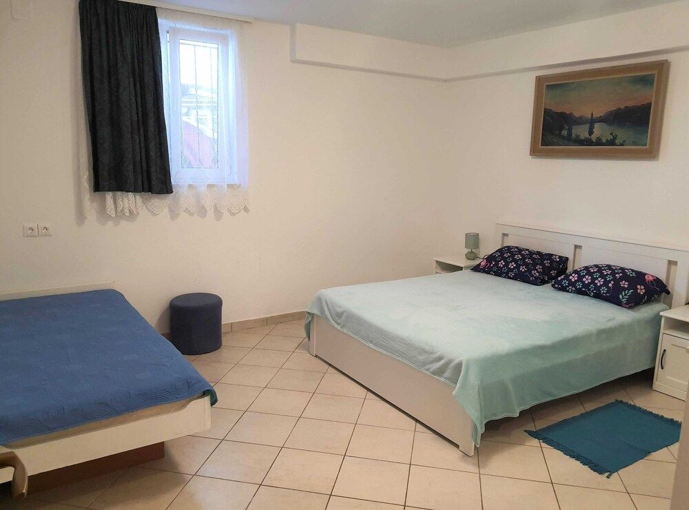Apartment (Two Bedroom Apartment with Terrace)