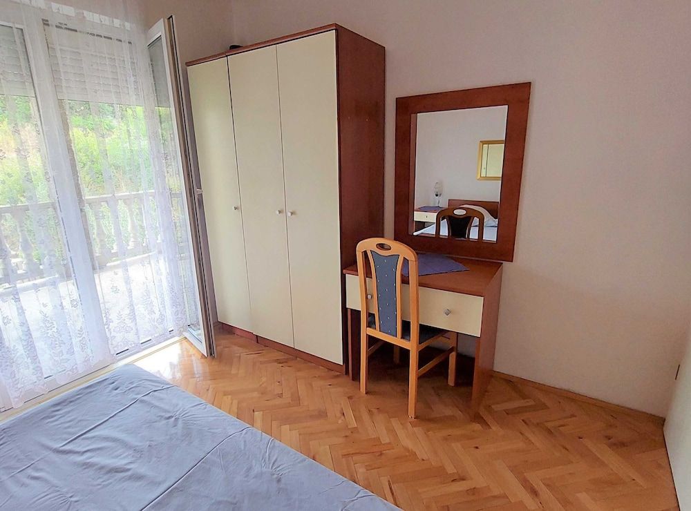 Apartment (Standard One Bedroom Apartment with S)