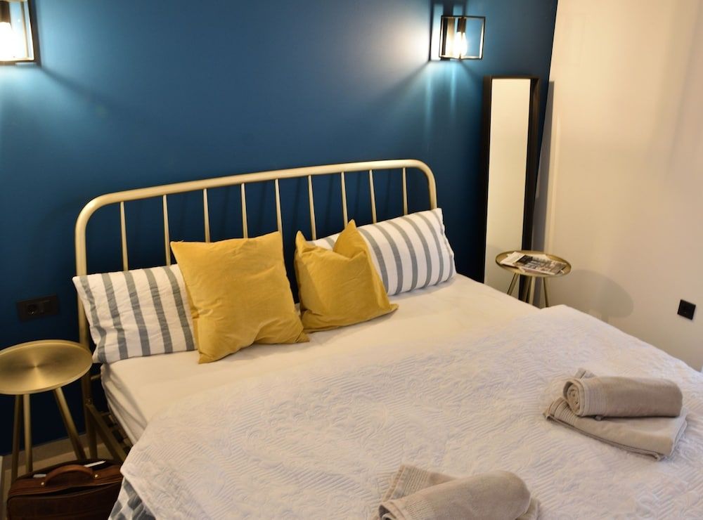Apartment (One Bedroom Apartment with Terrace)