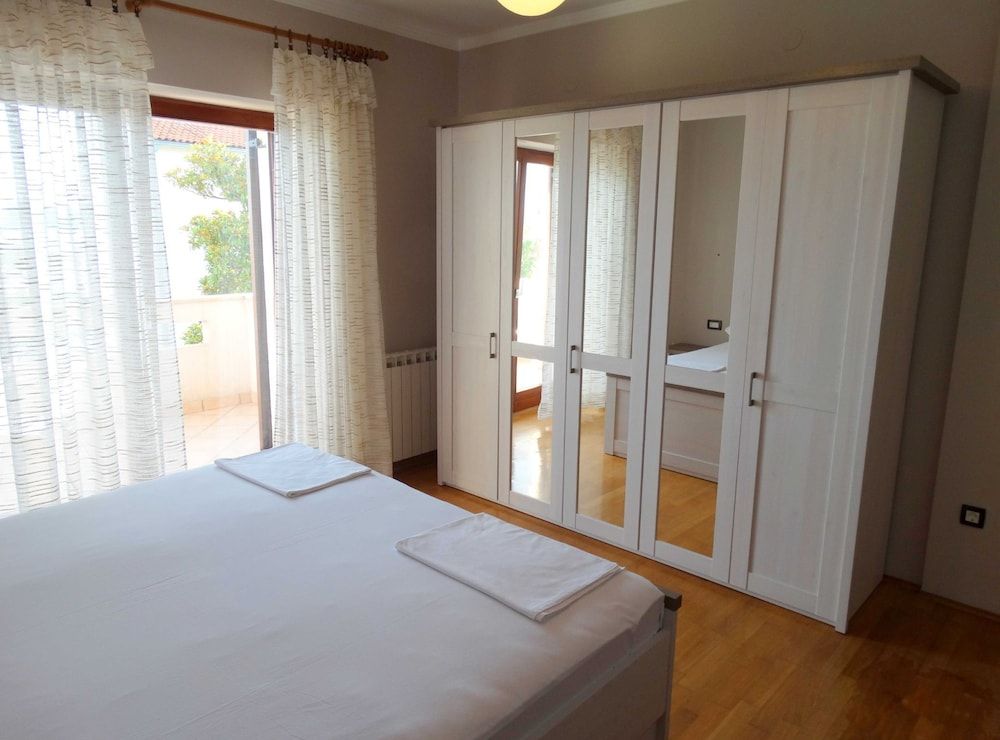 Apartment (Two Bedroom Apartment)