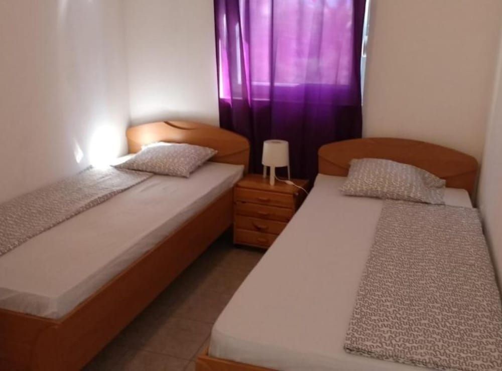 Apartment (One Bedroom Apartment)