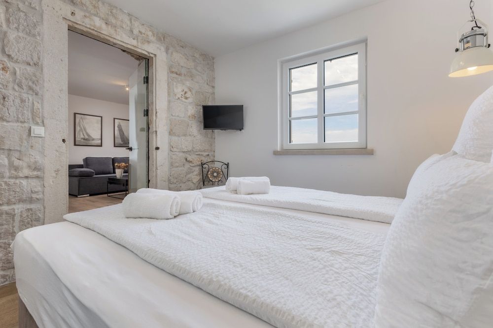 Casa Columba Deluxe Apartment, Garden View 3