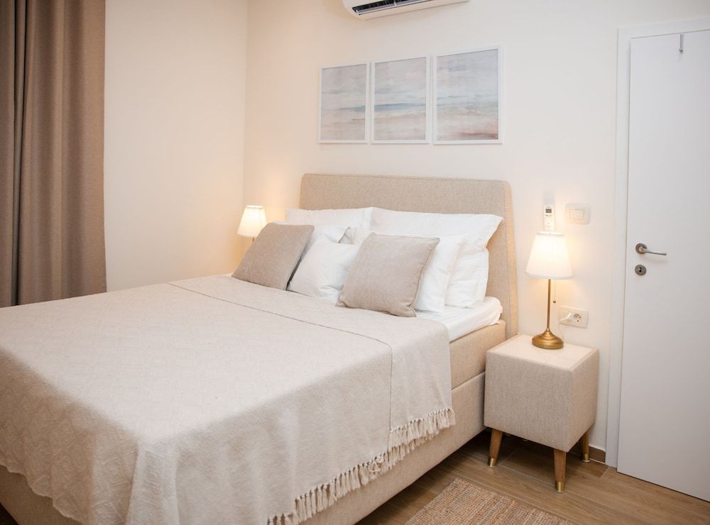 Villa (Three Bedroom Villa With Pool)