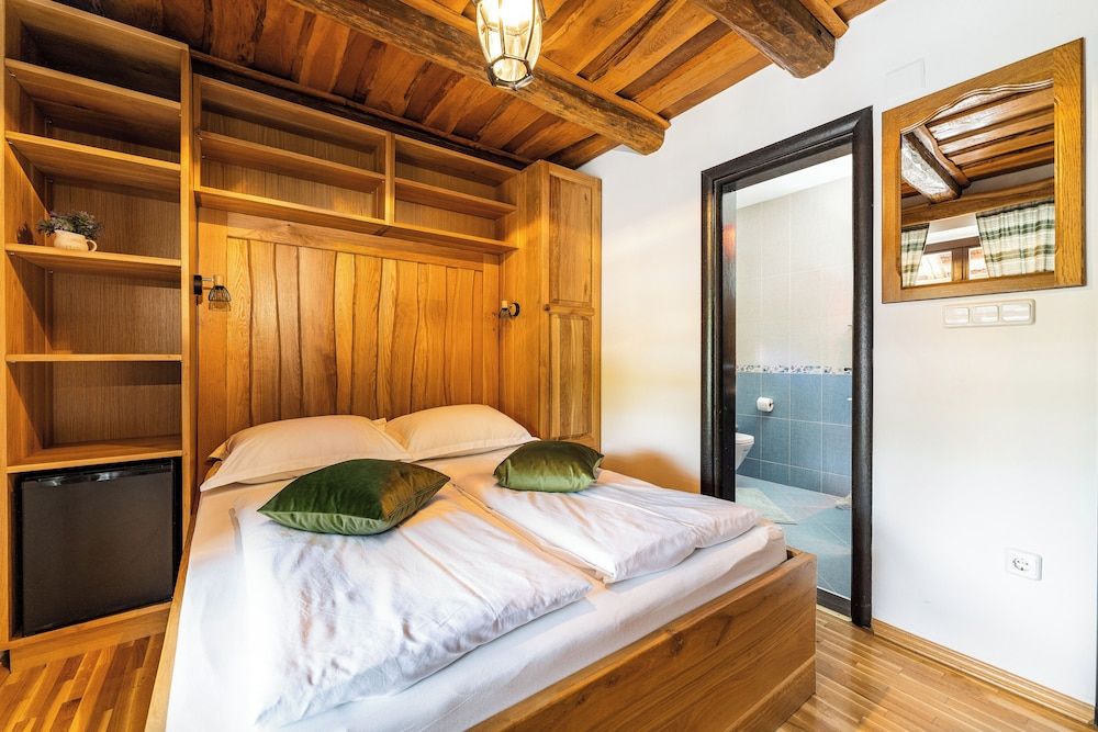 Plitvica Lodge Standard Double Room 2