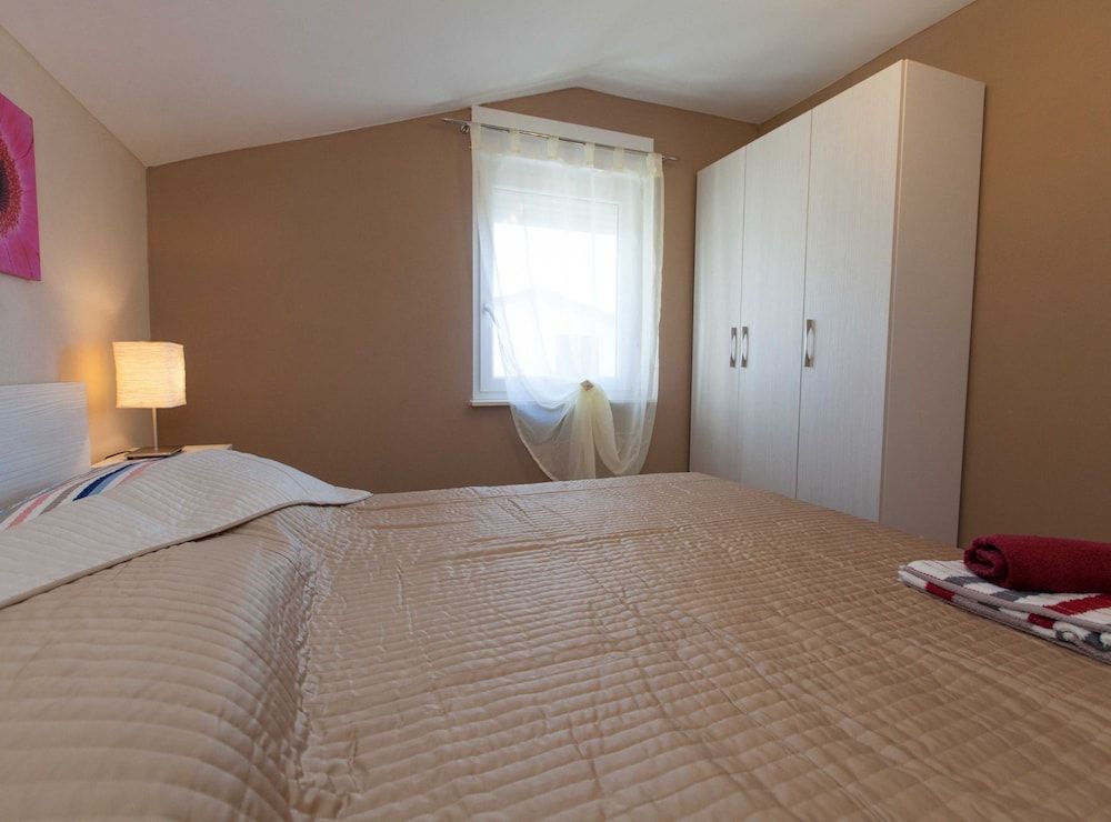 Apartment (Standard Two Bedroom Apartment 7)