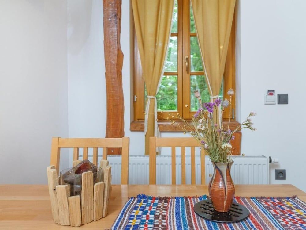 Yeti Cabin Apartment, 2 Bedrooms 9