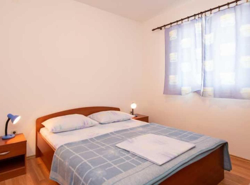 Apartment (Two Bedroom Apartment with Terrace an)