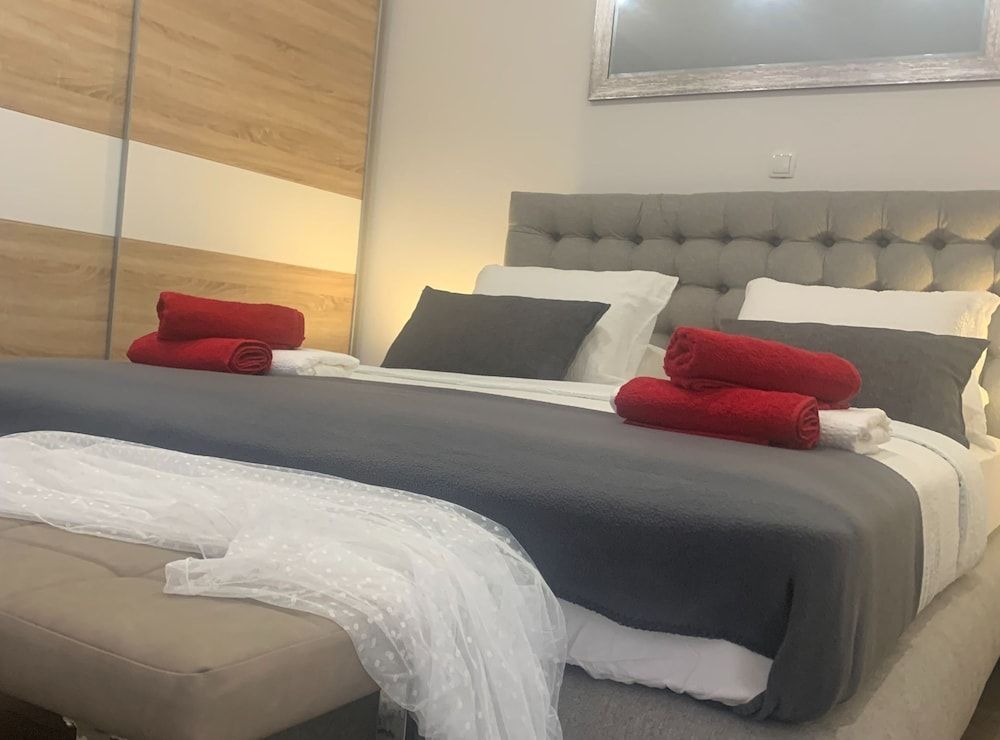 Apartment (One Bedroom Apartment 3)
