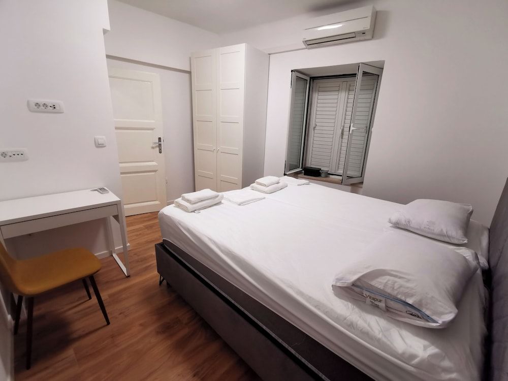 City Apartment, City View