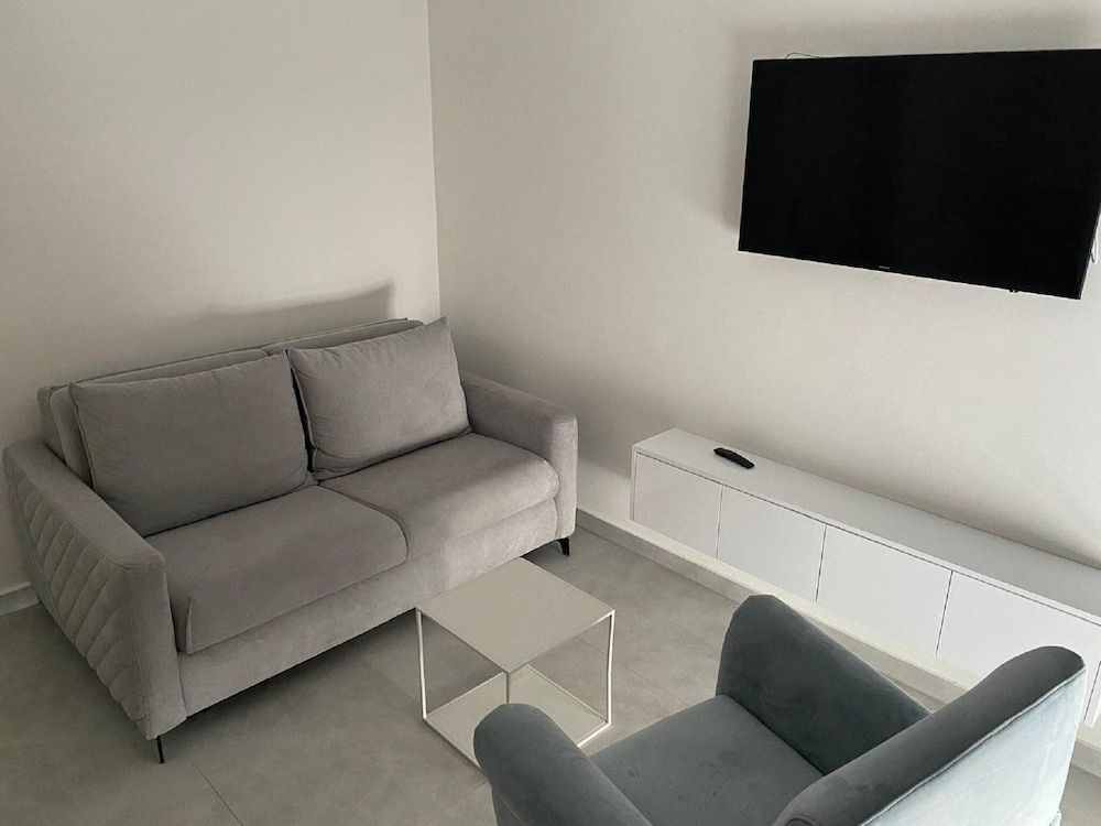Apartment (One Bedroom Apartment with Balcony 1)