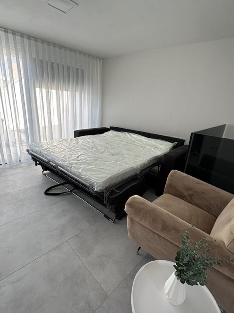 Studio (Studio Apartment with Terrace 2)