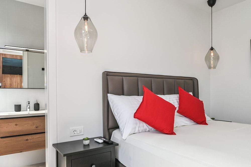 Deluxe Apartment, 3 Bedrooms, Private Pool, Pool View
