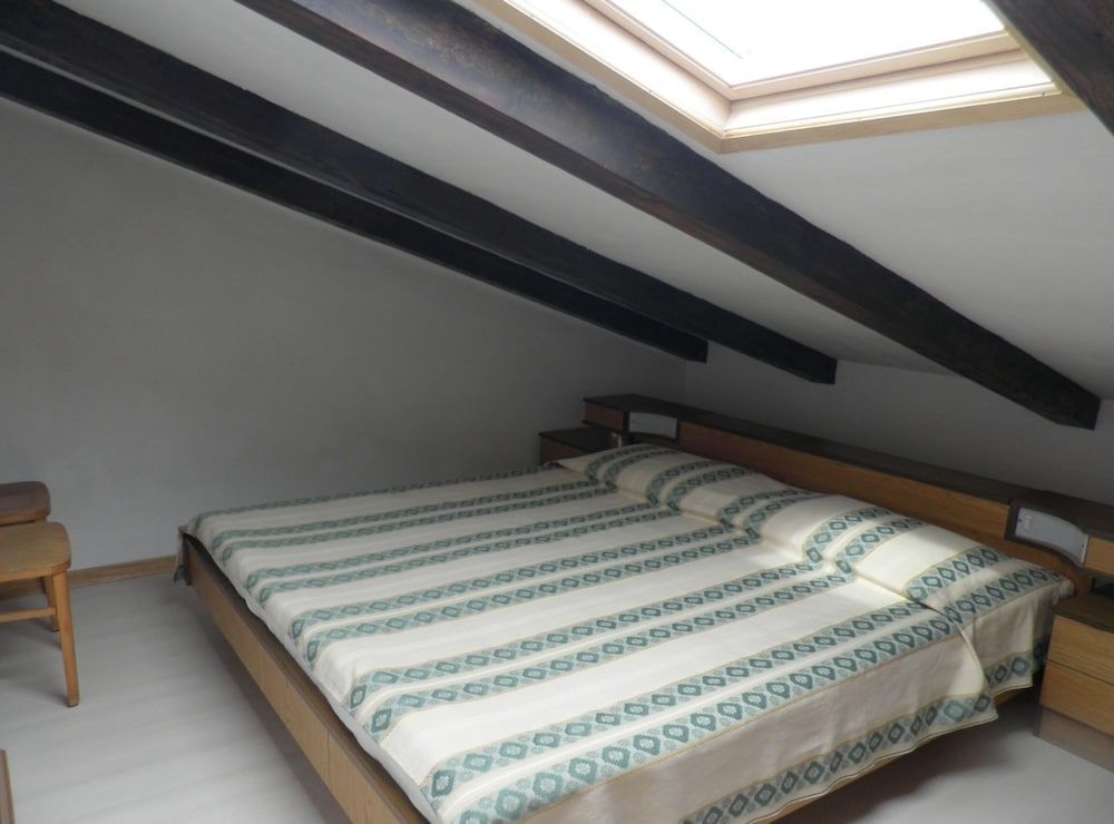 House (Holiday Home Apartments Alba)