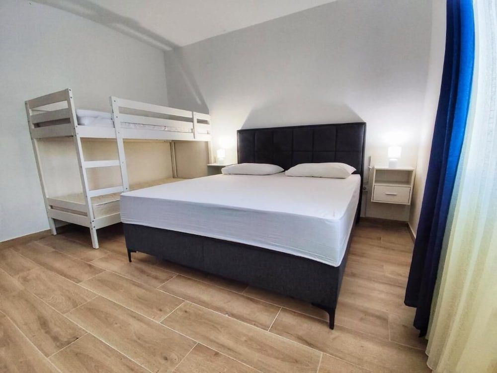 House, 3 Bedrooms, Smoking, Private Pool