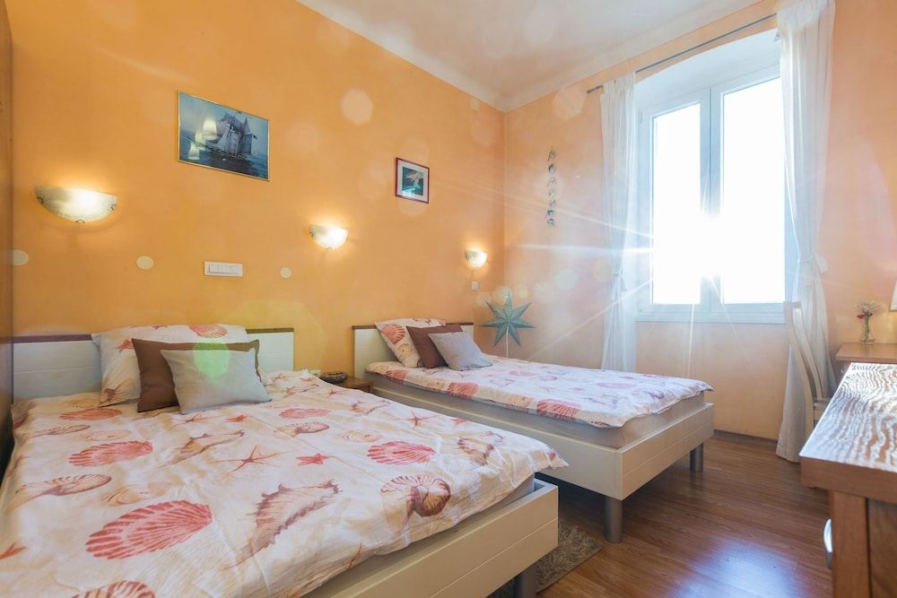 Apartment (Three Bedroom Apartment)