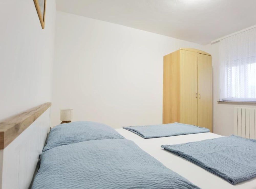 Apartment (One Bedroom Apartment with Balcony an)