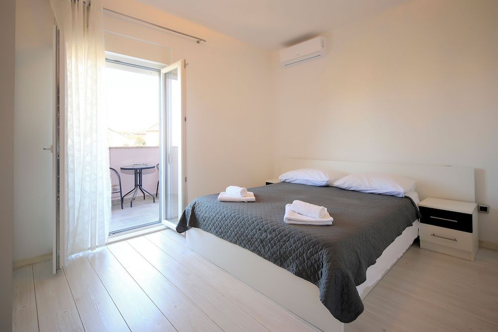 Classic Room, Balcony, City View