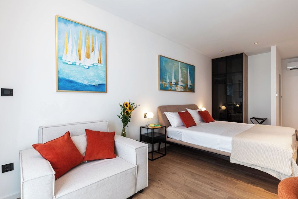Deluxe Double Room, Partial Sea View