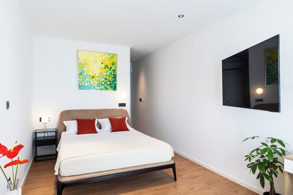 Double Room, Partial Sea View