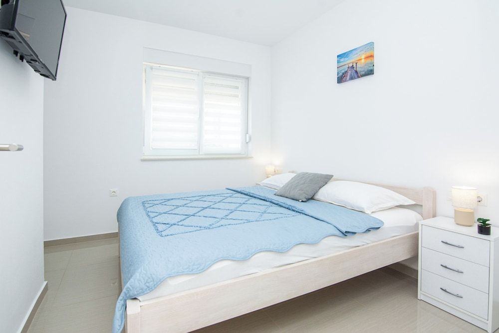 Comfort Apartment, Courtyard View