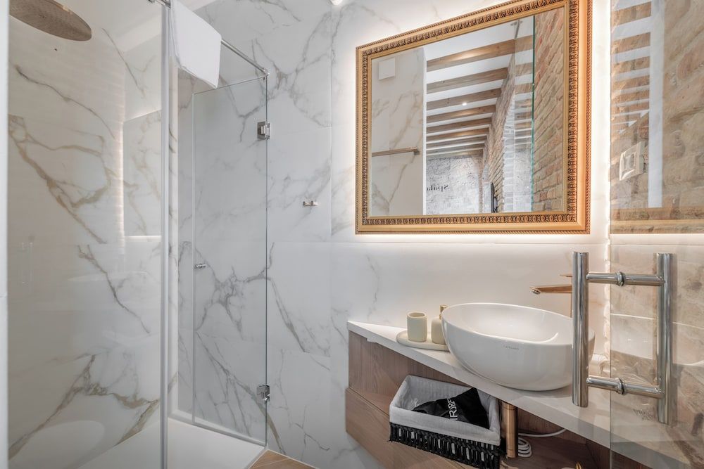 Grand Palace Luxury Retreat - Tale Of The Sea Deluxe Double Room, Sea View 9