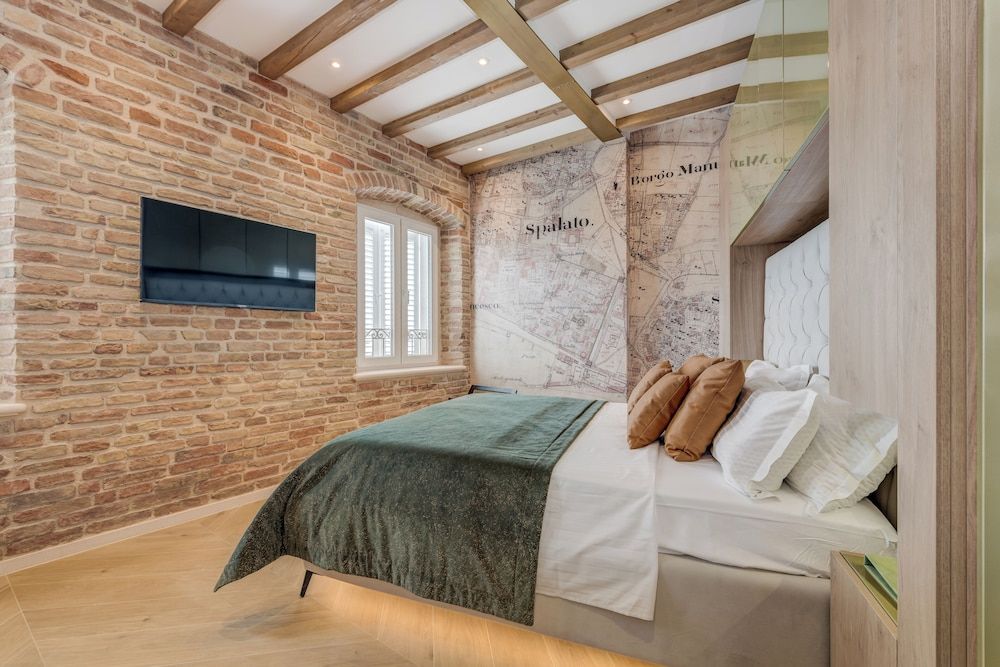 Grand Palace Luxury Retreat - Tale Of The Sea Deluxe Double Room, Sea View 2