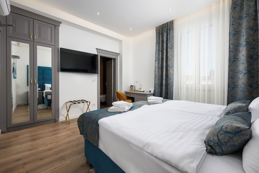 Standard Double Room, Park View
