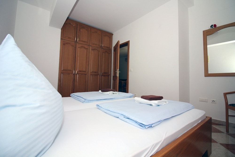 Apartment (One Bedroom Apartment With Sea View)